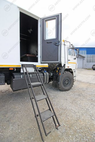 Автомобиль для взрывчатых веществ КамАЗ-43118-3027-50 11
