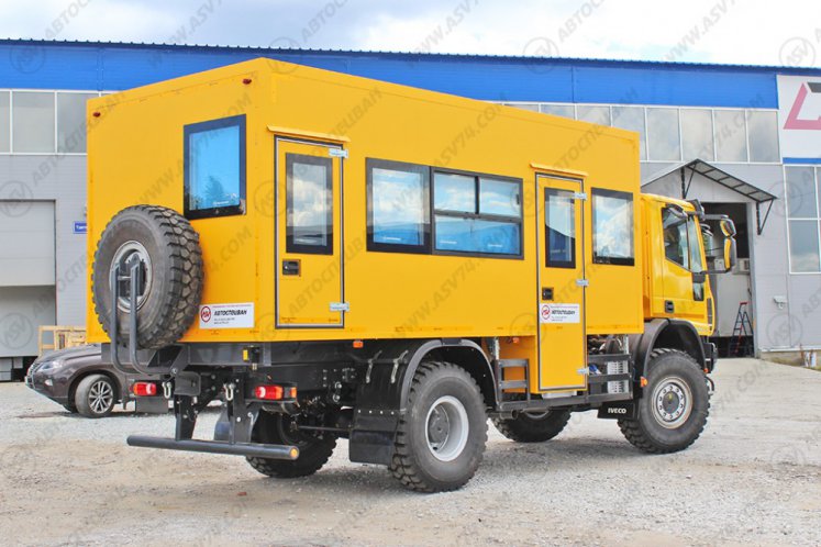 Вахтовый автобус Iveco Cargo MLC150E28WS, 22 места 1