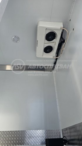 Фото: Изотермический фургон рефрижератор с ХОУ на шасси Shacman X3000