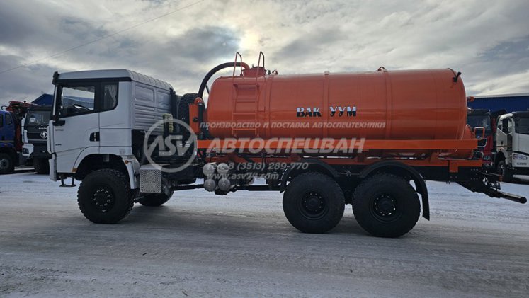 Фото: Автоцистерна вакуумная МВ-15 на шасси SHACMAN SX32586V385 6Х6