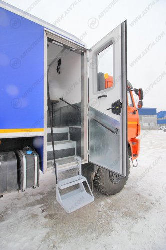 Фото: Агрегат для ремонта и обслуживания качалок АРОК КАМАЗ 43118-3027-50 с КМУ ИМ-95