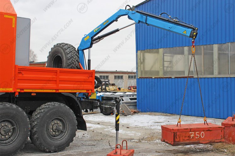 Фото: Агрегат наземного ремонта водоводов АНРВ КамАЗ 43118-3027-50 с КМУ ИМ-25