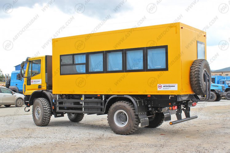 Фото: Вахтовый автобус Iveco Cargo MLC150E28WS, 22 места