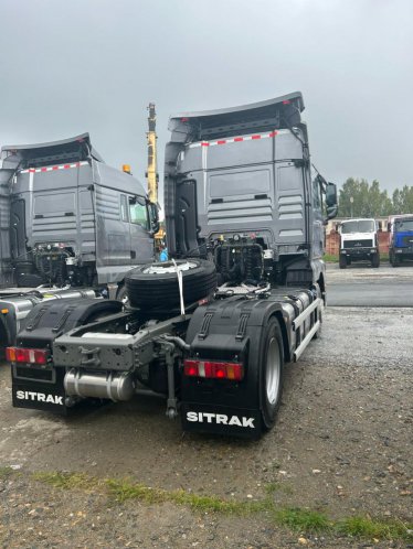 Фото: Тягач SITRAK C7H 4х2 ZZ4186V391HE