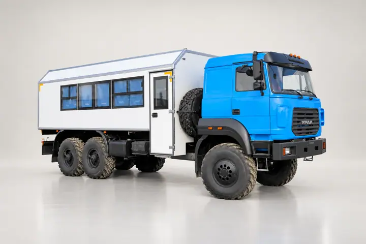 Вахтовый автобус Урал 4320-4972-80, 24 места с грузовым отсеком