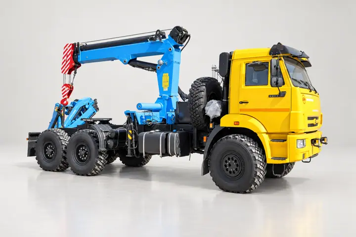 Тягач КамАЗ 43118-3086-50 с КМУ ИМ-240А (тросовый)