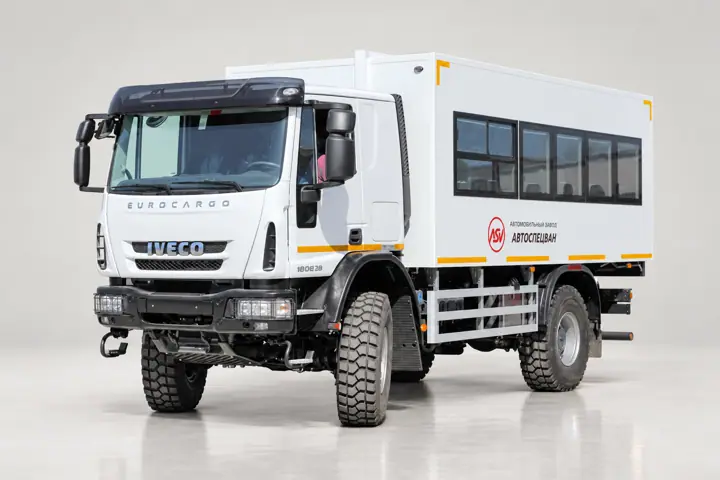 Вахтовый автобус Iveco Cargo MLL150E28WS со спальником, 22 места