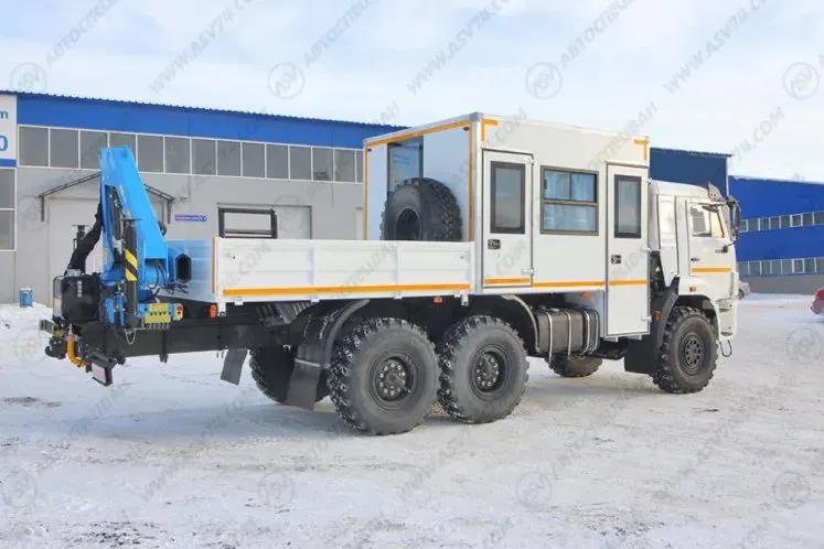 Вахтовый автобус с бортовой платформой и КМУ ИМ-55. КАМАЗ 43118-3027-50, 8 мест фото 5