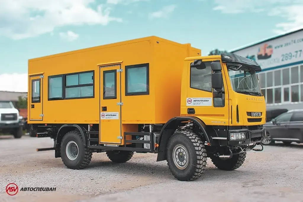 Вахтовый автобус Iveco Cargo MLC150E28WS, 22 места фото 2