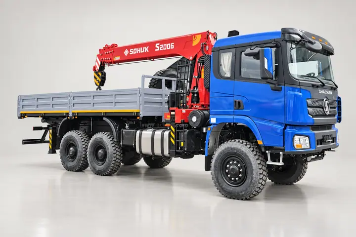 Бортовой автомобиль Shacman X3000 (6х6) с КМУ Sunhunk S-2006