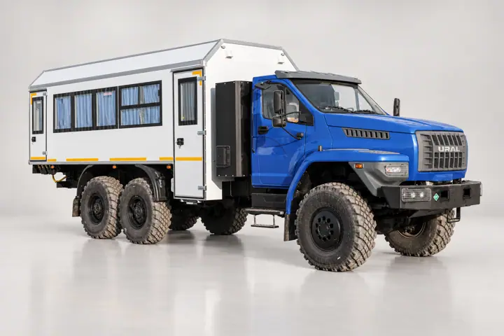 Вахтовый автобус на газовом шасси Урал 4320-18, 26 мест