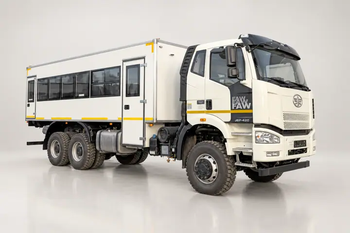 Вахтовый автобус FAW J6, 28 мест