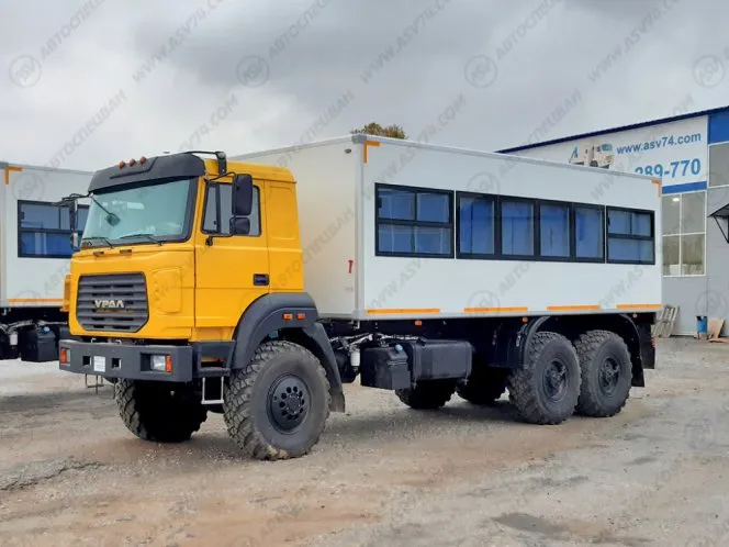 Вахтовый автобус Урал 4320-4972-80Е5, 28 мест 1