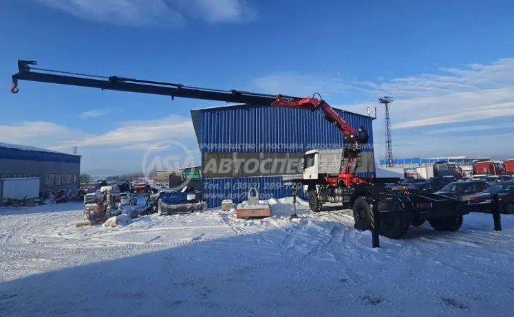 Седельный тягач Shacman X3000 с КМУ Sunhunk 238-4 2
