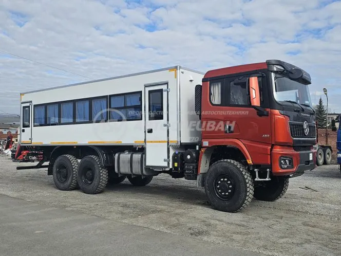 Вахтовый автобус Shacman X3000, 32 мест 0