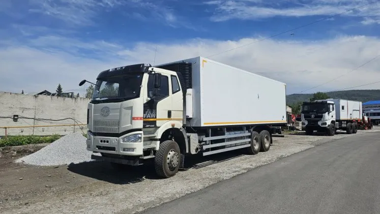 Изотермический фургон FAW 0