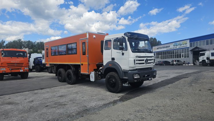 Вахтовый автобус Beiben, 28 мест 1