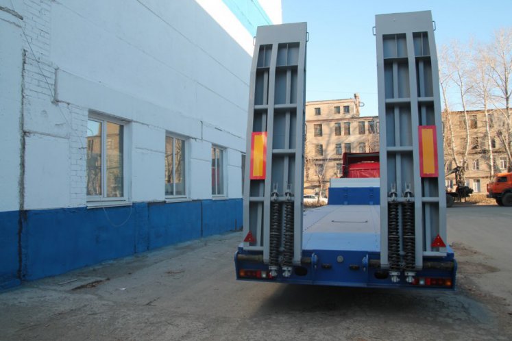 Низкорамный полуприцеп-тяжеловоз ЧМЗАП 99064 по спецификации 042-02 ВУ5 ПП4 3