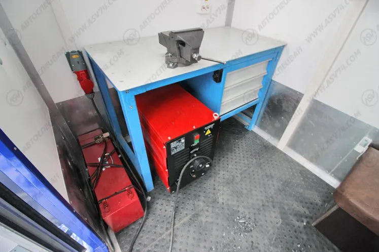 Агрегат для ремонта и обслуживания качалок АРОК КАМАЗ 43118-3027-50 с КМУ ИМ-95 9