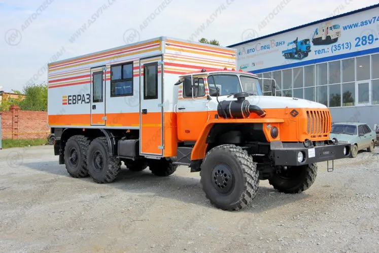 Вахтовый автобус с грузовым отсеком, Урал 4320-1912-72Е5, 8 мест 0