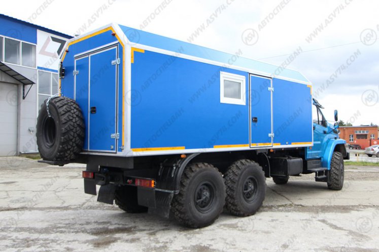 Транспортно-бытовой автомобиль ТБМ Урал NEXT 4320-6952-72(Е5) 1