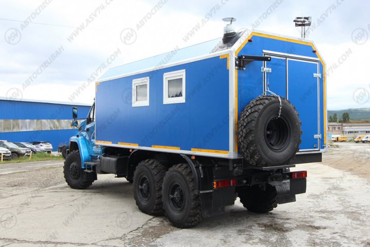 Транспортно-бытовой автомобиль ТБМ Урал NEXT 4320-6952-72(Е5) 2