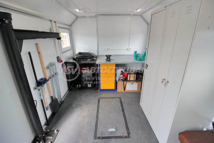 Агрегат ремонта и обслуживания качалок АРОК Камаз 43118-50 с КМУ AmcoVeba 815/2S 7