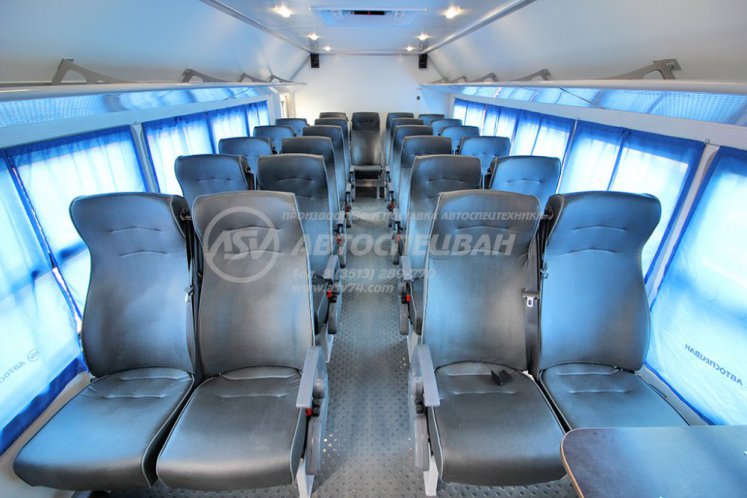 Вахтовый автобус Урал NEXT 4320-6952-72 (Е5) Г38, 24 места. Грузовой отсек 6