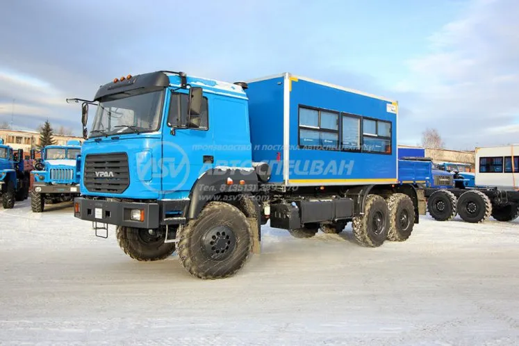Вахтовый автобус Урал 4320-4971-80, 16 мест с грузовой платформой 1
