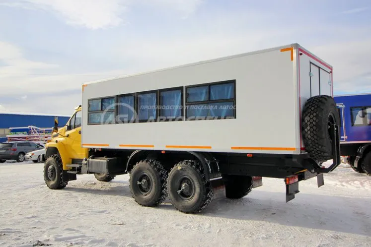 Вахтовый автобус Урал NEXT 4320-6952-72, 24 места. Грузовой отсек 2