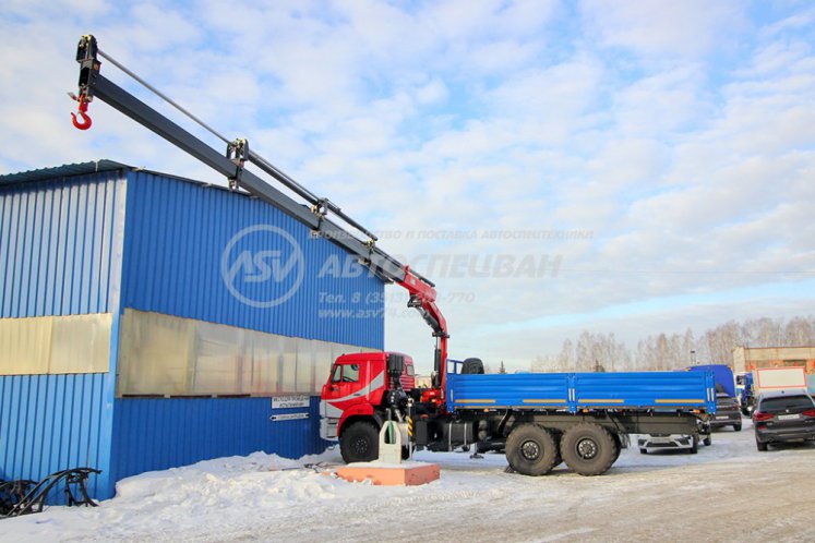 Бортовой КАМАЗ 43118-3027-50 с КМУ Sunhunk 168 3
