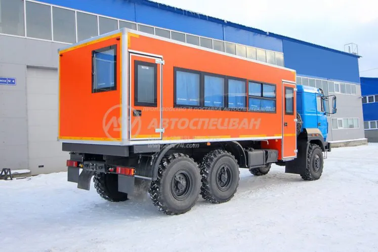 Вахтовый автобус Урал NEXT 4320-4971-80, 24 места 2