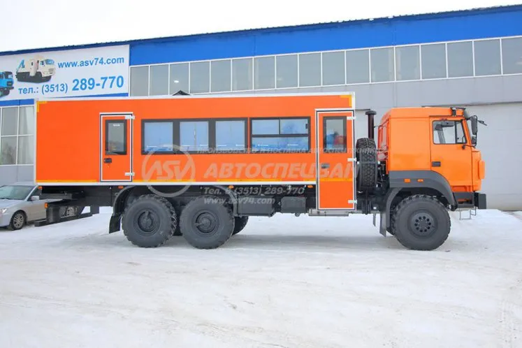 Вахтовый автобус Урал 4320-4971-80, 24 места с грузовым отсеком 1