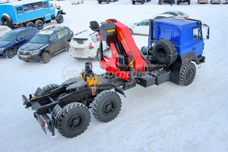 Тягач Урал 4320-4972-82 с КМУ ИМ-320-05 2