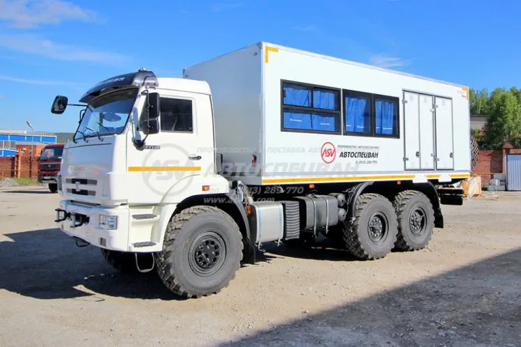 Вахтовый автобус КАМАЗ 43118-3027-50, 12 мест с генератором в грузовом отсеке 1