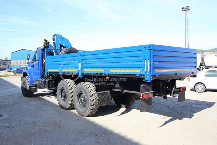 Бортовой автомобиль Урал 4320 NEXT (капотный) с КМУ ИМ-150 4