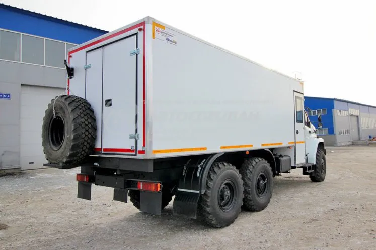 ГПА Урал NEXT 4320-6952-72(Е5) с грузовым отсеком 2