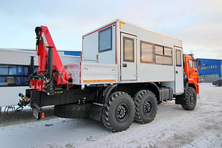 Вахтовый автобус с бортовой платформой и КМУ Palfinger 8500 КАМАЗ 43118-3027-50, 16 мест 5