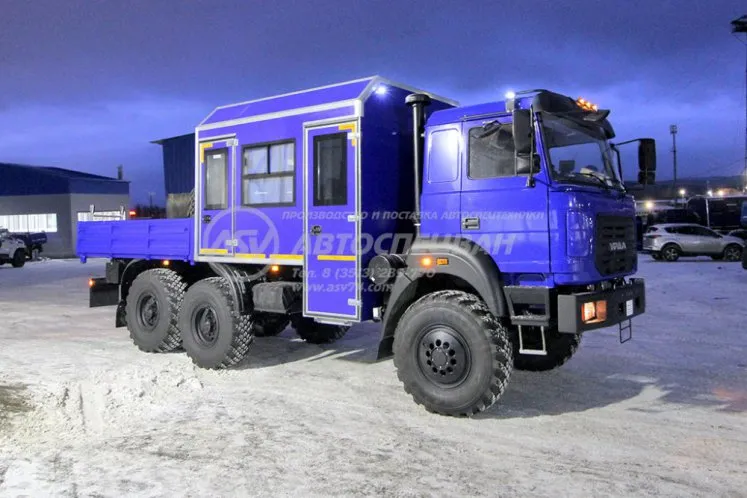 Вахтовый автобус Урал 4320-4152-81Е5, 8 мест с бортовой платформой 0