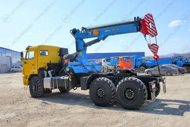 Тягач КамАЗ 43118-3086-50 с КМУ ИМ-240А (тросовый) 3