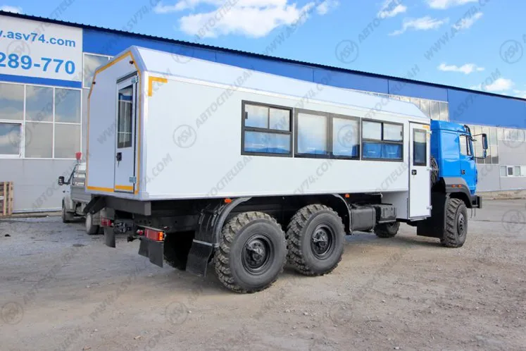 Вахтовый автобус Урал 4320-4972-80, 24 места с грузовым отсеком 2