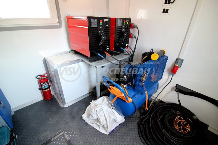 Агрегат для ремонта и обслуживания качалок АРОК УРАЛ NEXT 4320-6952-72(Е5) с КМУ ИМ-95 7