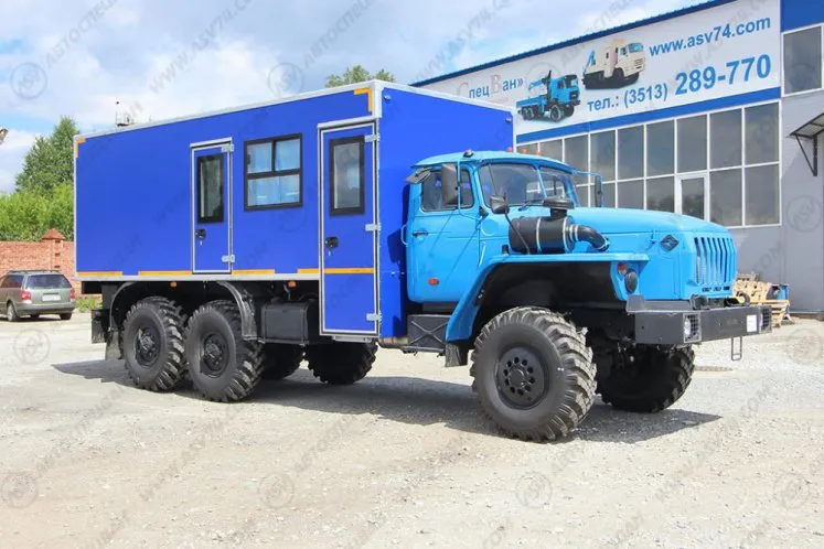 Вахтовый автобус с грузовым отсеком, Урал 4320-1912-60Е5, 8 мест 0