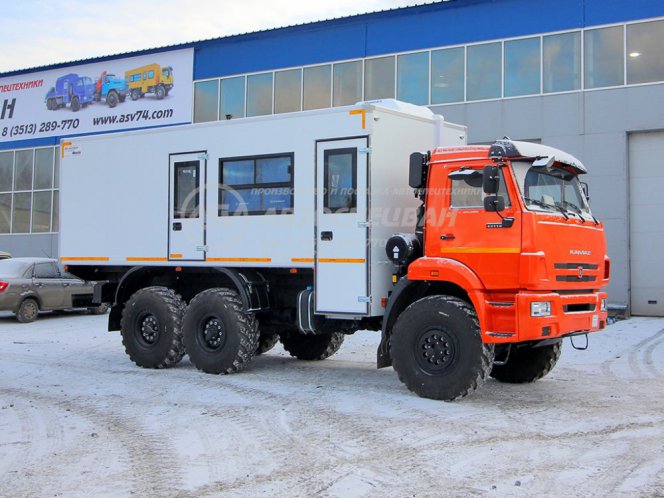 Вахтовый автобус КамАЗ 43118-3027-50, 12 мест с грузовым отсеком 0