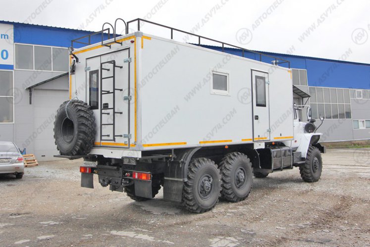 Транспортно-бытовой автомобиль ТБМ Урал 4320-1912-60Е5 2