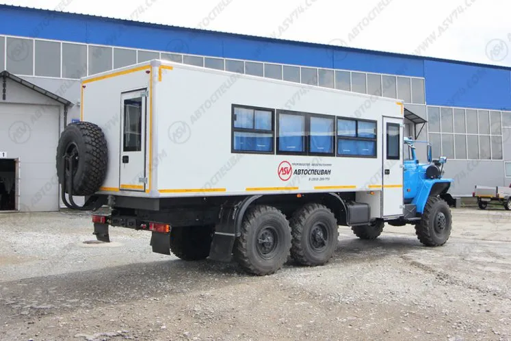 Вахтовый автобус Урал 4320-1912-60, 20 мест с грузовым отсеком 1