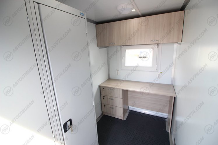 Транспортно-бытовой автомобиль ТБМ МАЗ 6317F9-568-031 с КМУ ИМ-25 6