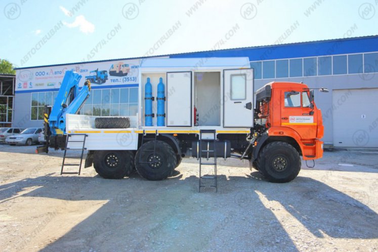 Агрегат для ремонта и обслуживания качалок АРОК КАМАЗ 43118-3027-50 с бортовой платформой и КМУ ИМ-95 4