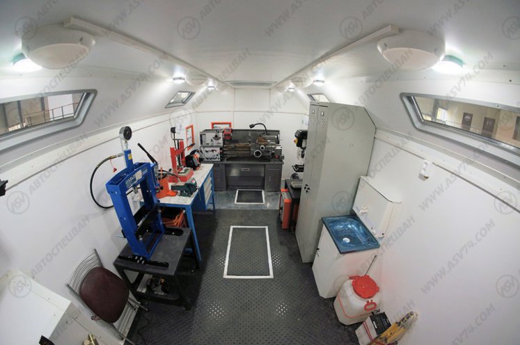 Передвижная мастерская ПАРМ КамАЗ 43118-3027-50 с токарным станком 5