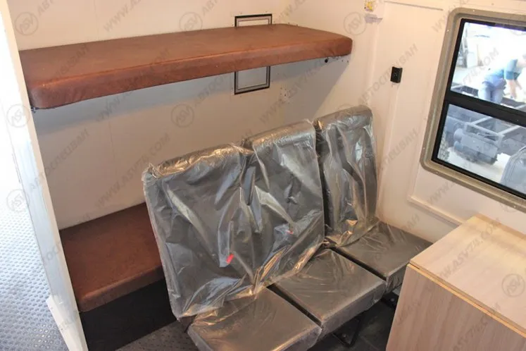 Транспортно-бытовой автомобиль ТБМ Урал 4320-1112-61Е5 с отсеком для перевозки людей 8